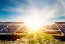 太阳能电池吸收阳光并将其存储为按需使用的能量