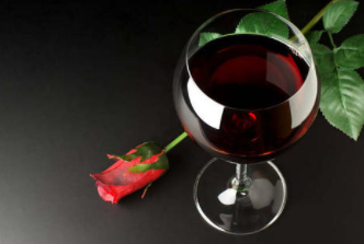 研究发现喝大量红酒不会帮助您减肥