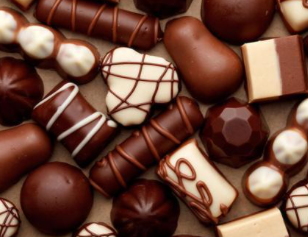 吃巧克力可能会稍微降低中风的风险