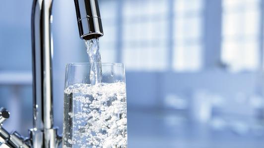 约翰霍普金斯大学的科学家开发出在饮用水中寻找有毒化学物质的方法
